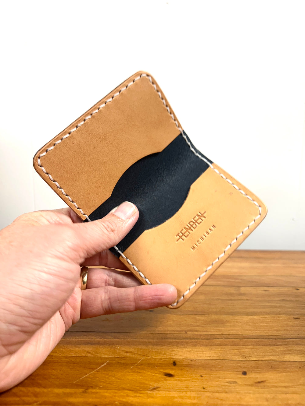 Bifold Cardholder Navy/Natural